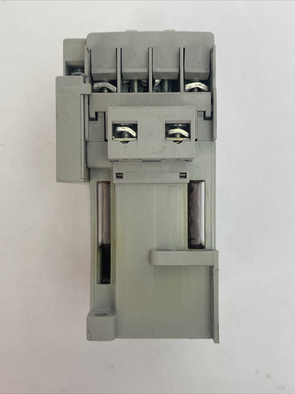 ALLEN BRADLEY 700-CF400D* CONTACTOR  SER A 600VAC 25A COIL 24VDC 100-S SER B