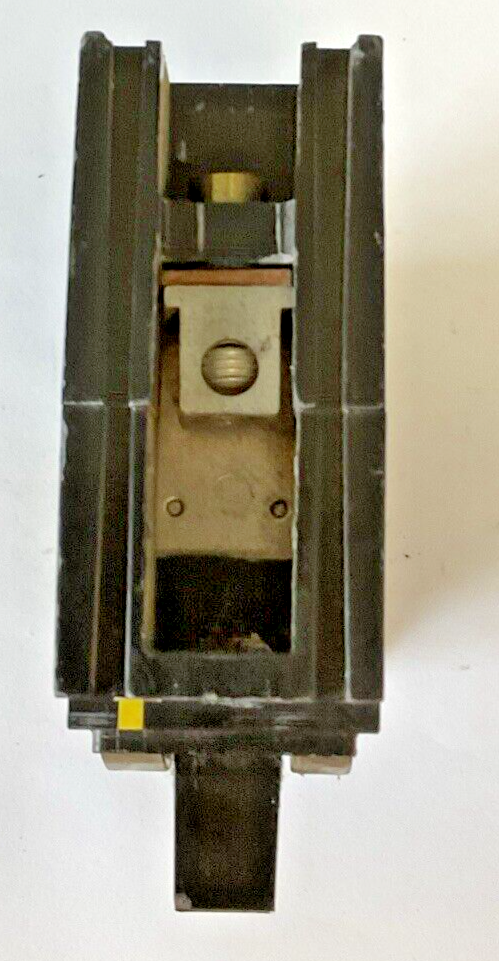 SQUARE D FHL16030 CIRCUIT BREAKER 30A 277VAC 125VDC 1POLE