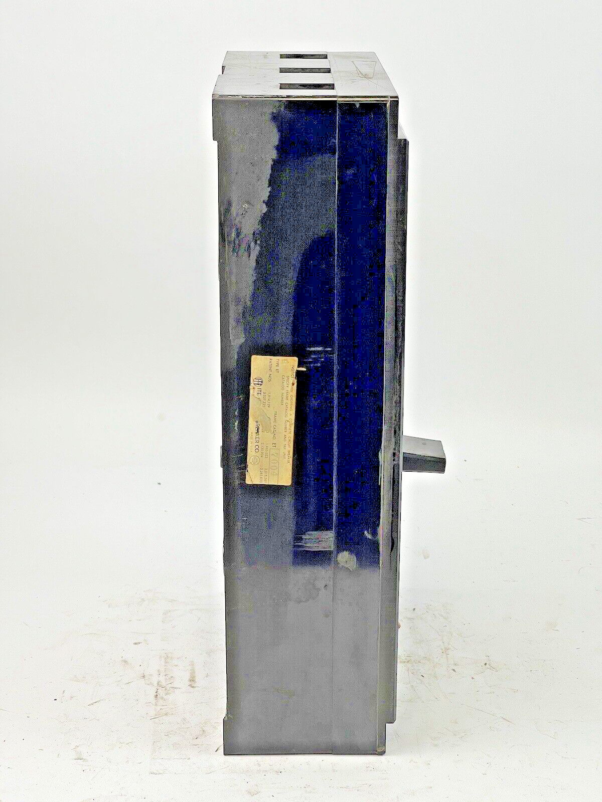 ITE / SIEMENS - ET7004 - CIRCUIT BREAKER -225 AMP, 600 VAC, 3 POLE W/ 100 A TRIP