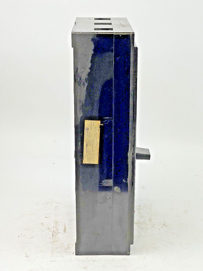 ITE / SIEMENS - ET7004 - CIRCUIT BREAKER -225 AMP, 600 VAC, 3 POLE W/ 100 A TRIP