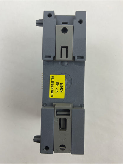 SIEMENS 1P 6GT2002-0LA00 SIMATIC S7-1200 RF120C COMMUNICATION MODULE