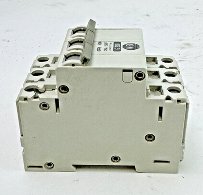 ALLEN-BRADLEY - 1492-CB3-G250 SER. C - MOTOR CONT. - 3 P, 25 A, 277 V, 10HP, 3PH