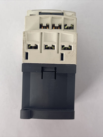 TELEMECANIQUE / SQUARE D CAD32BD CONTACTOR 600VAC 10AMP COIL 24VDC (LOT OF 5)