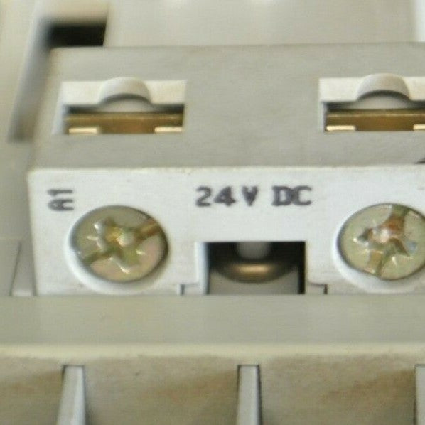 ALLEN-BRADLEY 100-C09Z*10 CONTACTOR Ser. A  24VDC ***LOTOF2***