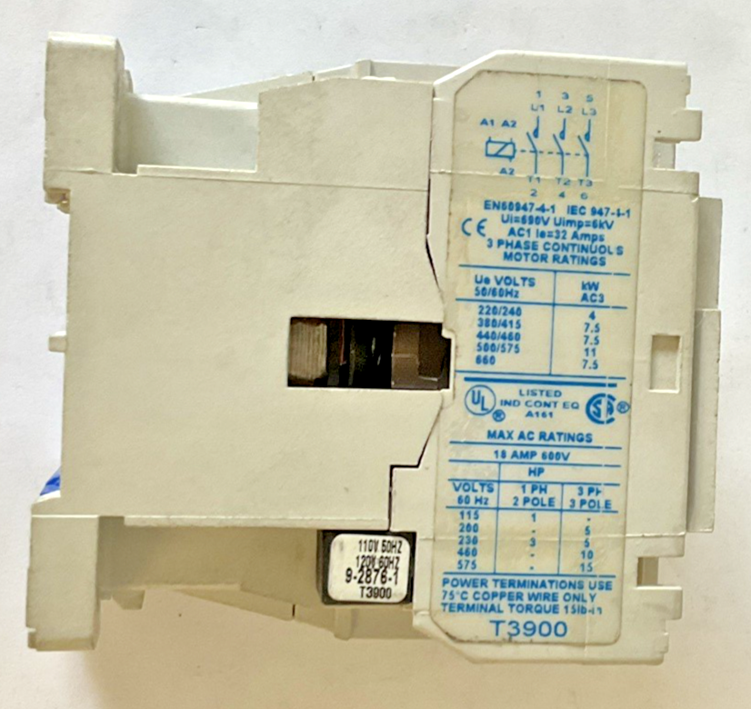 CUTLER HAMMER CE15DNS3 CONTACTOR SER.B118A 600V 60HZ 3POLE
