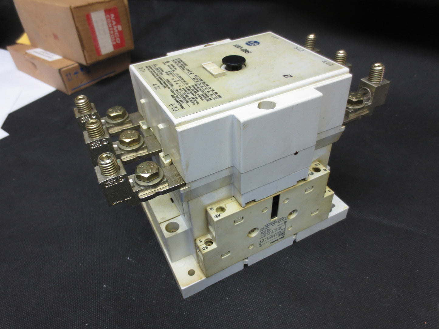 ALLEN-BRADLEY 100-D95 CONTACTOR - 3-POLE, 380-500V COIL - 600V MAX 160A ENCL