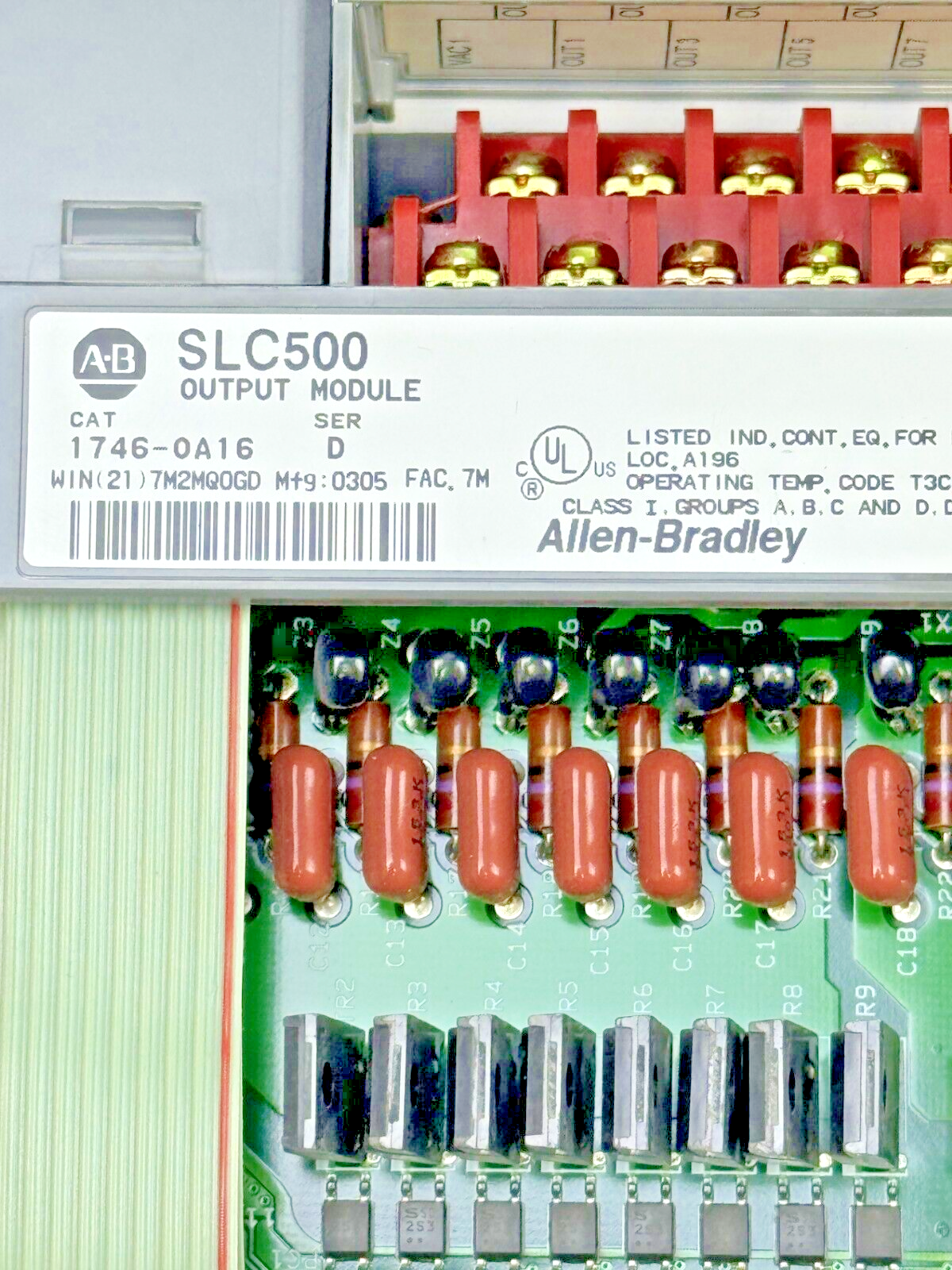ALLEN-BRADLEY - 1746-OA16 SER. D - SLC 500 OUTPUT MODULE - 1746-0A16