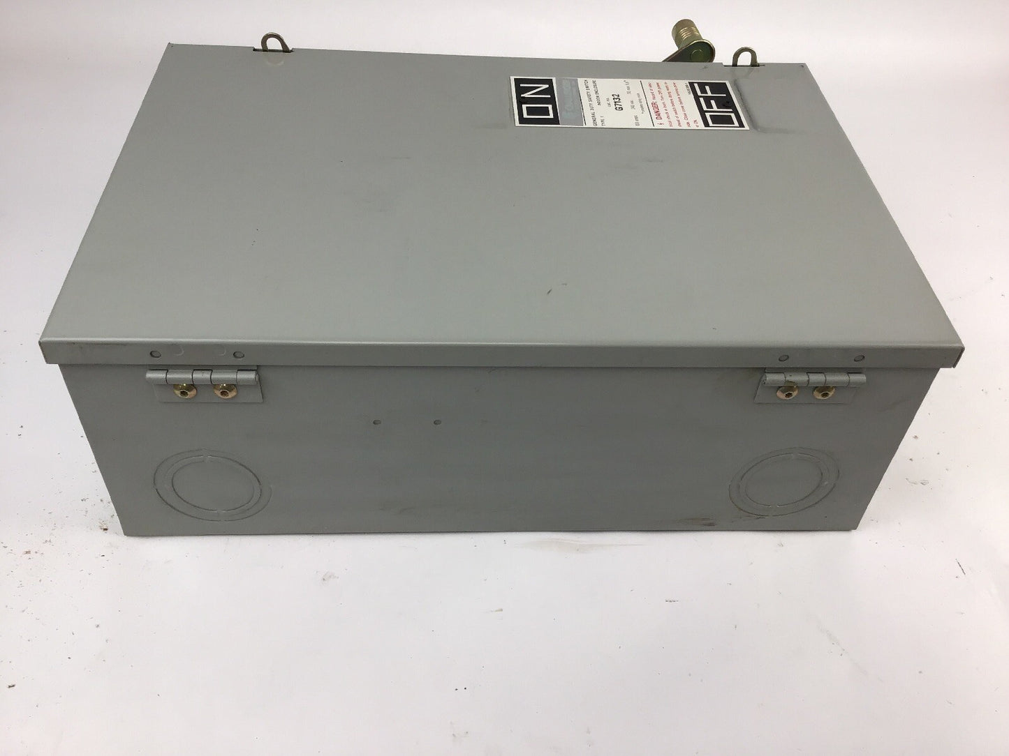FEDERAL PACIFIC/CHALLENGER GEN DUTY SAFETY SWITCH G7132 100AMP 240VAC/250VDC