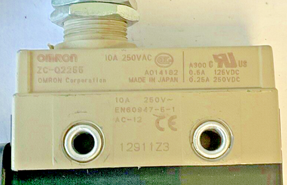 OMRON ZC-Q2255 LIMIT SWITCH ROLLER 10A 250VAC 125VDC