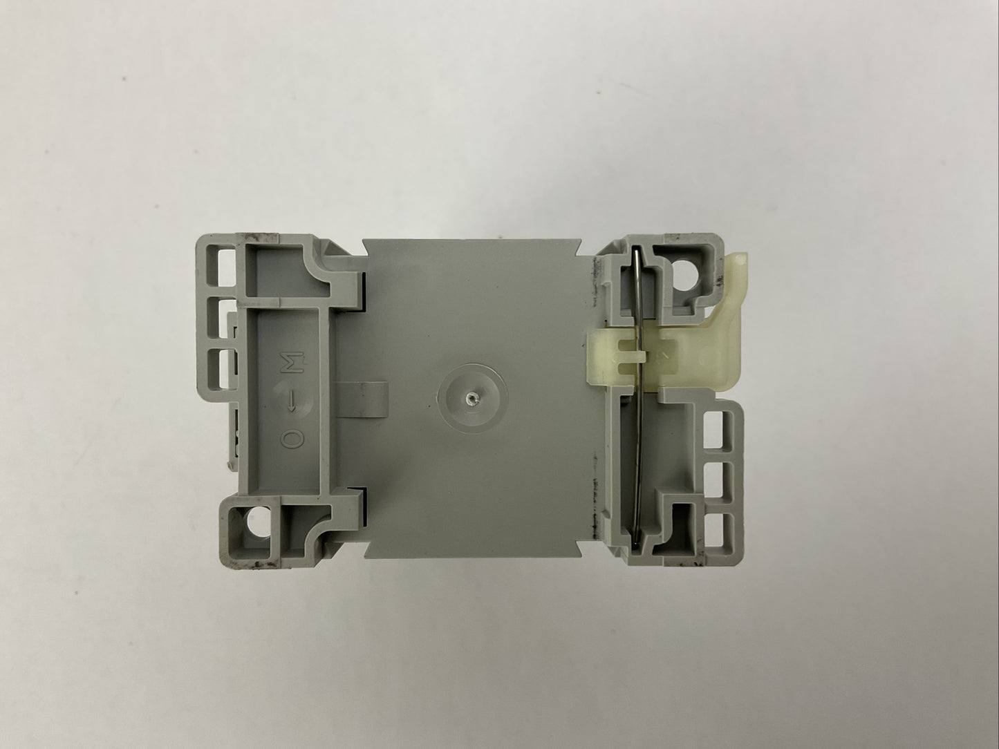 ALLEN BRADLEY 700S-CF620EJBC CONTACTOR 600VAC COIL 24VDC (700-CF310E* + 100S-F)