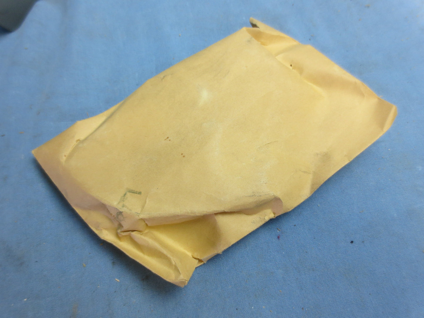 GE DFG322 FLEX-A-PLUG BUSWAY PLUG 60A 240V 15HP 3-POLE - NEW SURPLUS in BOX