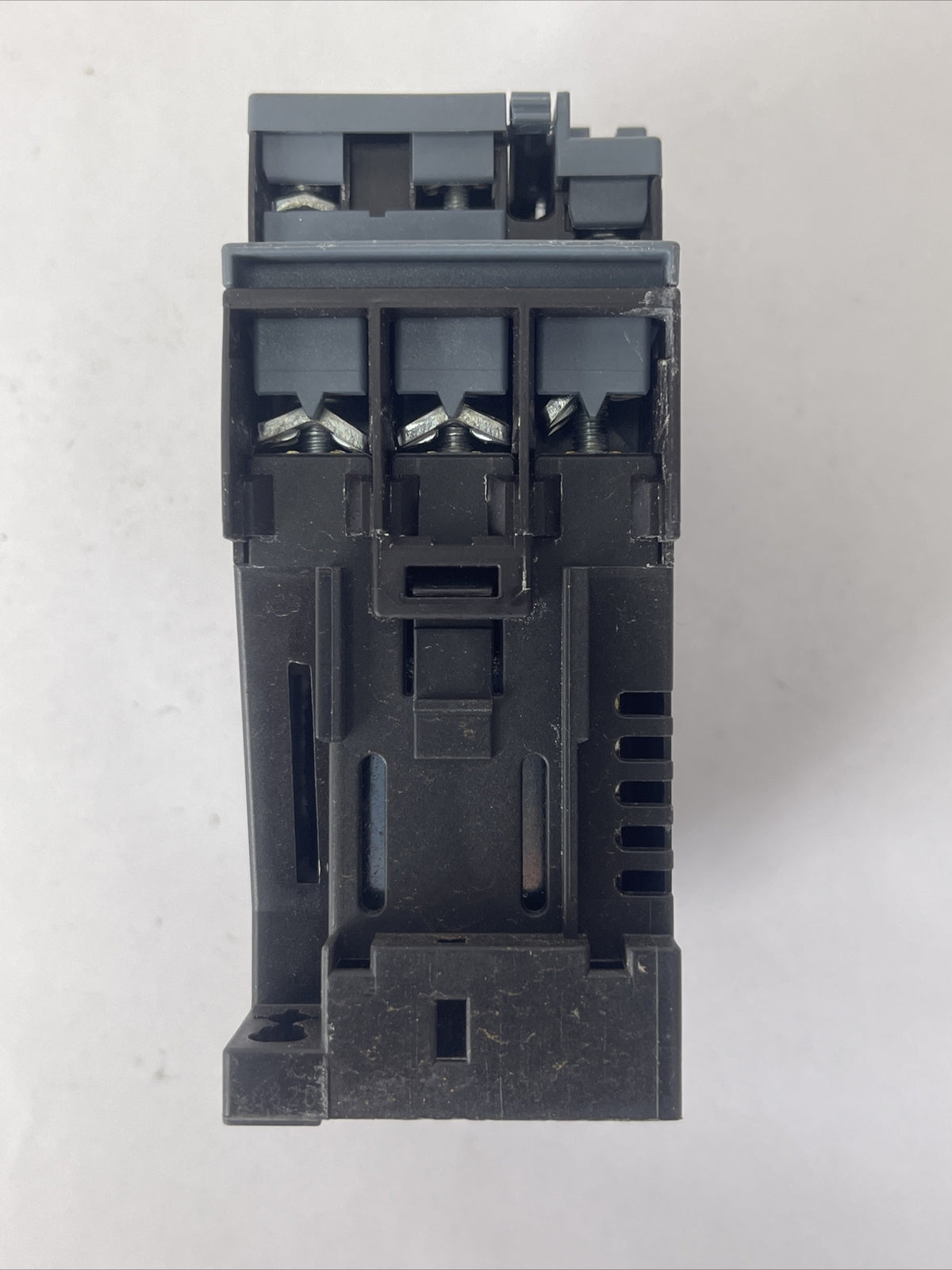SIEMENS 3RT2026-1BB40 CONTACTOR 600VAC 35A 20HP COIL 24VDC