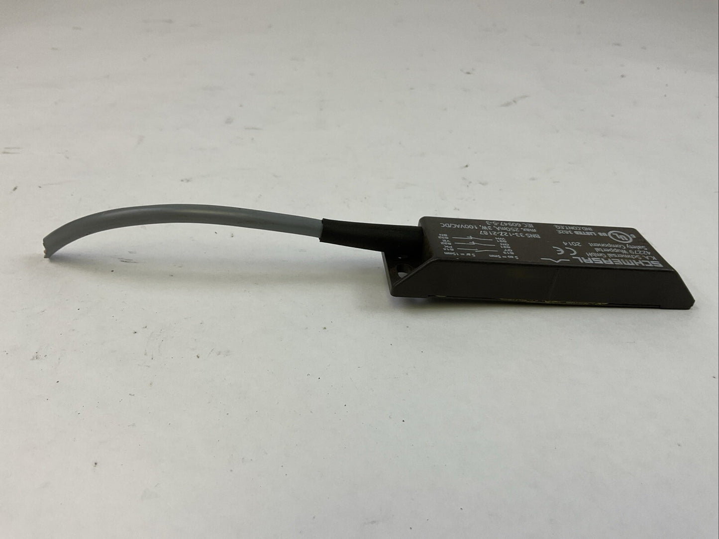 SCHMERSAL BNS 33-12Z-2187 SAFETY SENSOR 250mA 3W 100VAC/DC