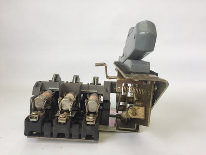 ALLEN BRADLEY 1494F-NF30 FUSIBLE DISCONNECT SWITCH SER A 30A 40023-414-01 AJT10