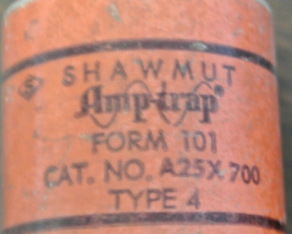FERRAZ-SHAWMUT A25X700 AMP-TRAP® SEMICONDUCTOR FUSE / 700A / 250V