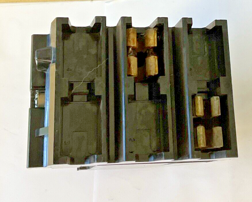 SQUARE D Q2-21125 CIRCUIT BREAKER 125A 120/240 2POLE TYPE Q2