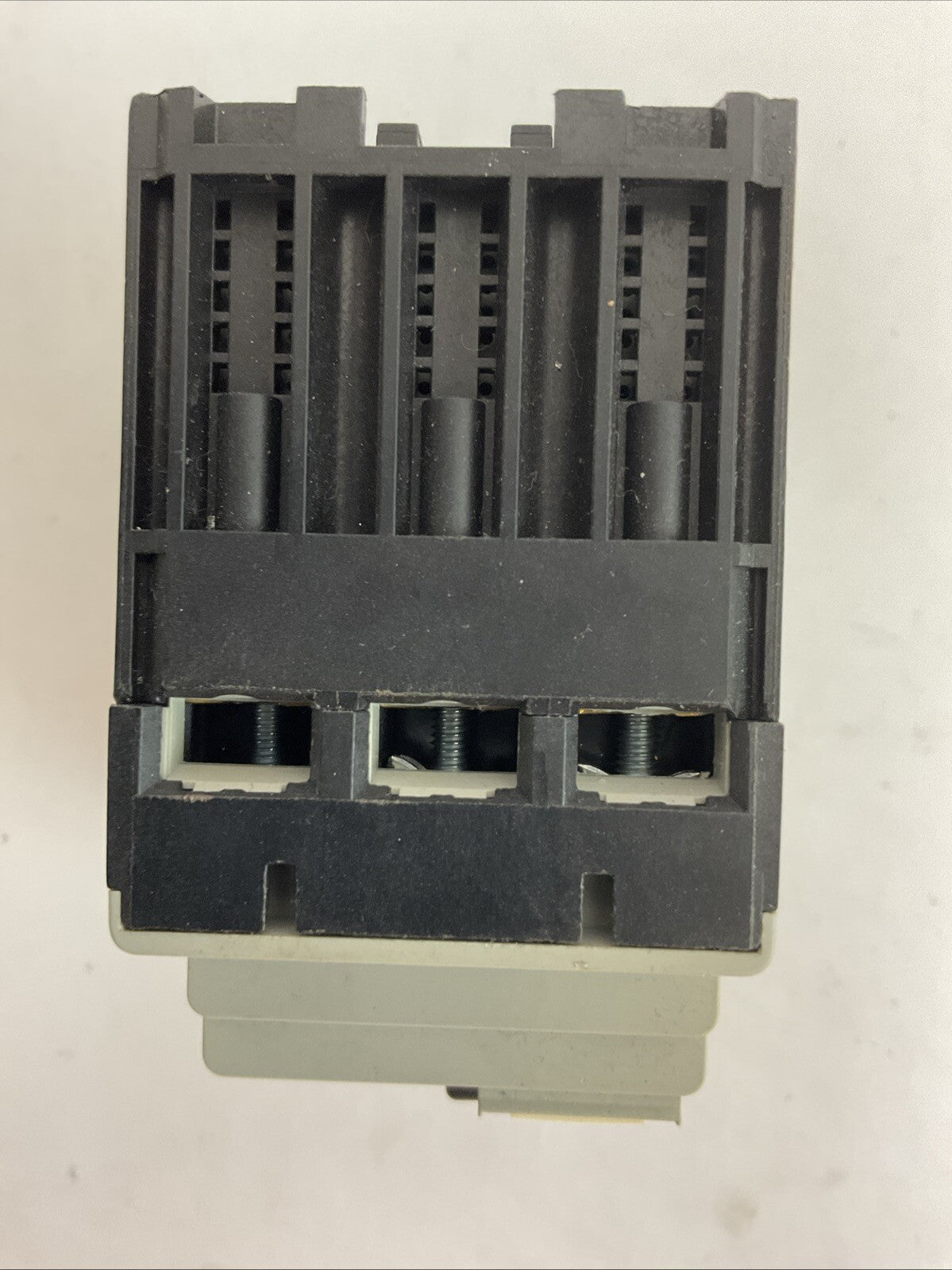 ALLEN BRADLEY 140M-D8E-C16 SER C MOTOR CIRCUIT BREAKER 10-16A 140M-C-AFA11