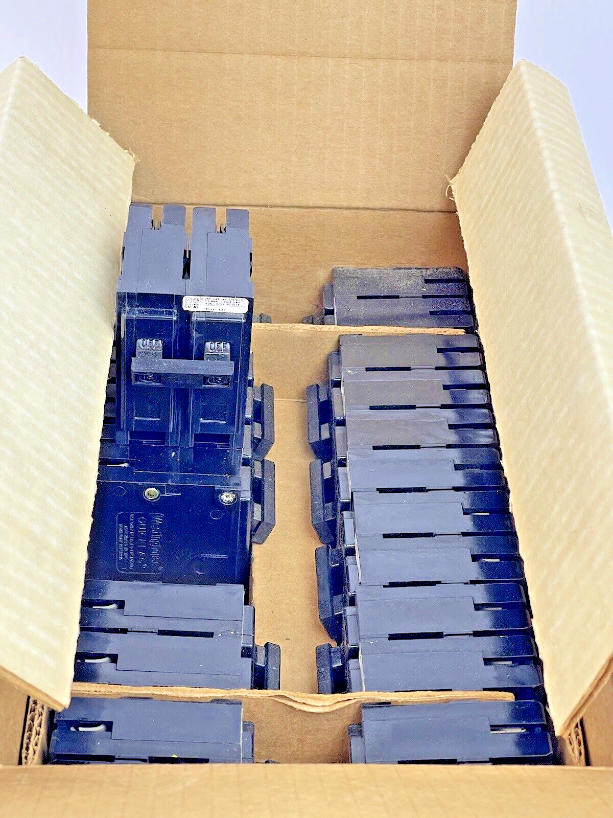 WESTINGHOUSE **BOX OF 12** - QPHW2015 - 15A/2 POLE/240 VAC/QUICKLAG/TYPE P - NEW