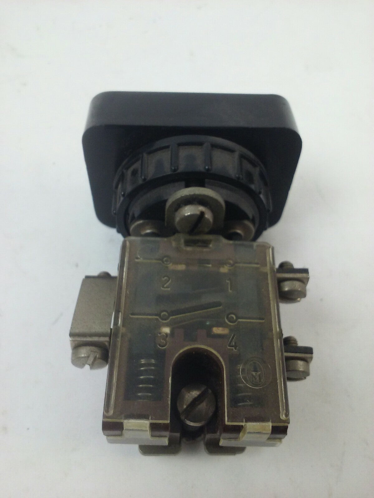KLOCKNER MOELLER SOND 123-E START STOP PUSH BUTTON SOND 123E 600V (1 IN BOX)