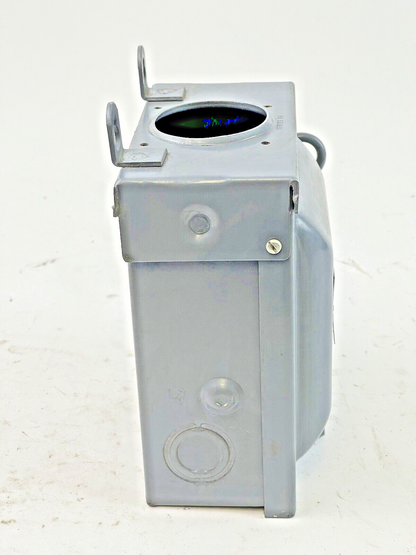 WADSWORTH ELECTRIC - RN30 - RAINPROOF ENCLOSED SWITCH - 2 POLE, 30A, 125 VAC, 3R