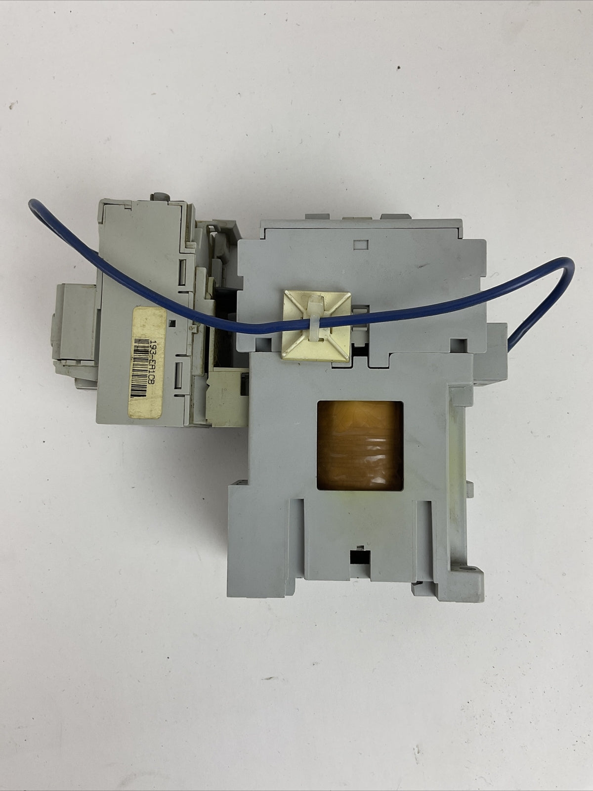 ALLEN BRADLEY STARTER(100-C09Z*10 SER A COIL 24VDC 600VAC 25A+193-EA1CB 0.32-1A)