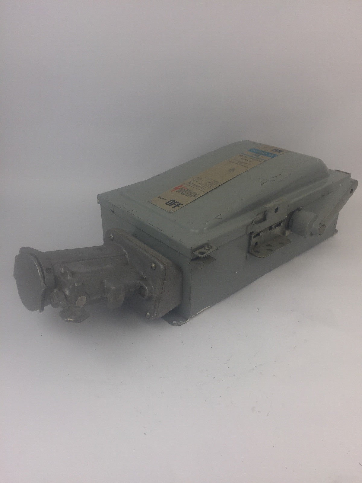 GOULD I-T-E F353H-CH FUSIBLE SAFETY SWITCH 600VAC 250VDC 100AMP 3PH 75HP 3 POLE