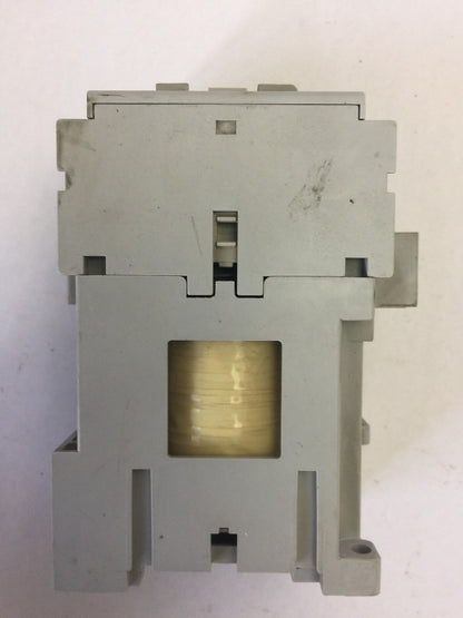 ALLEN BRADLEY 700-CF220Z*CONTACTOR SER A 600VAC 25A COIL 24VDC