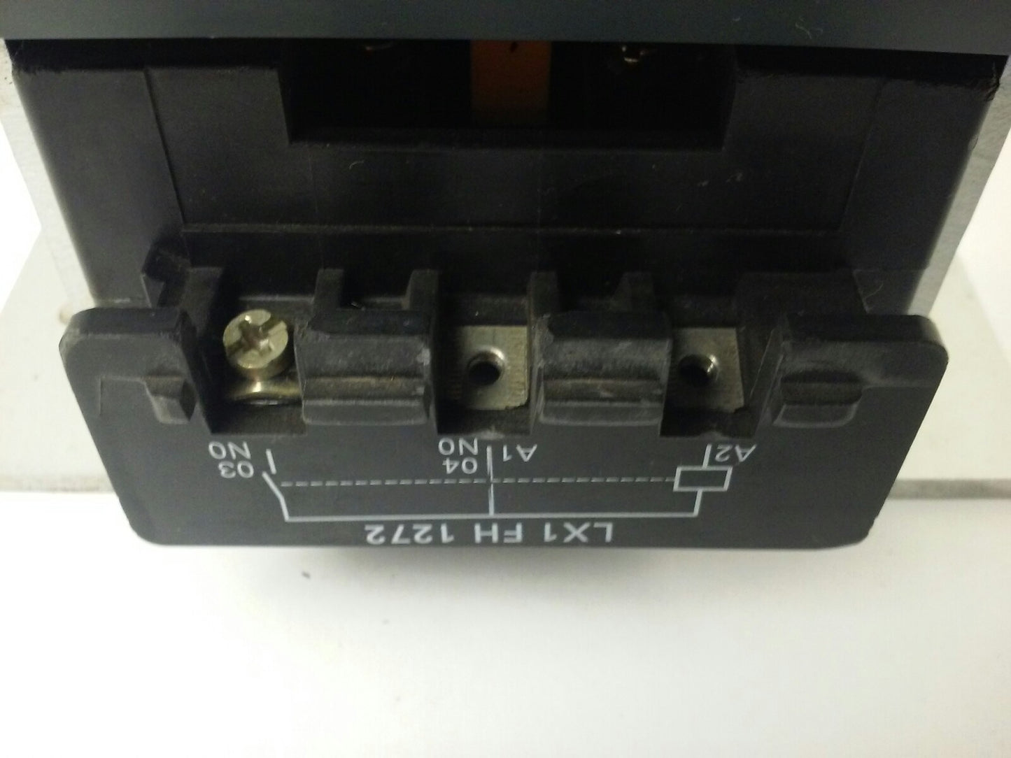 TELEMECANIQUE LC1F330 CONTACTOR,3PH,600VAC, 370A, 250HP, 120/127V 40/400HZ COIL