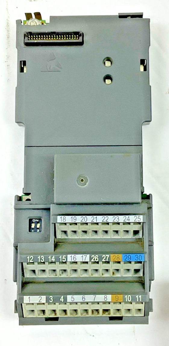 SIEMENS 6SE6440-2UD13-7AA1 FREQUENCY INVERTER MICRMASTER 440 VER. H01/2.21