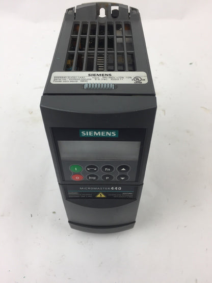 SIEMENS 6SE6440-2UD21-1AA1 MICROMASTER 440 INPUT: 380-480V
