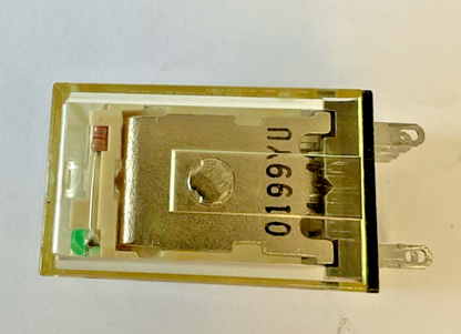 OMRON MY2N-D2 RELAY 24VDC 250VAC ***LOTOF4***
