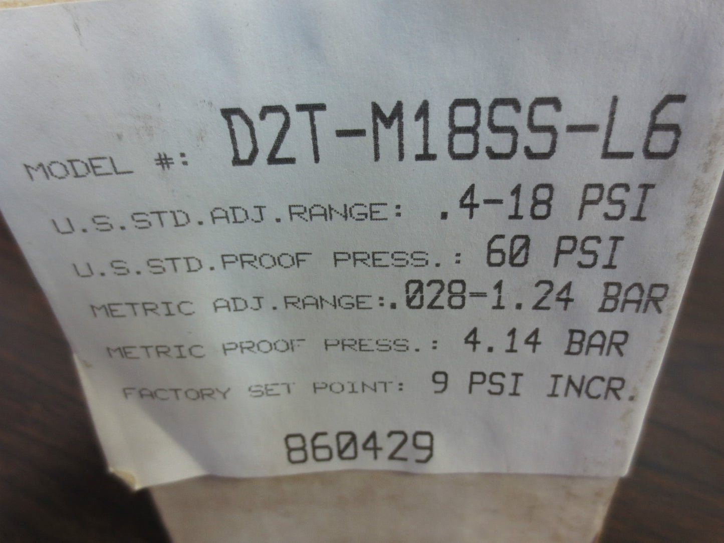 BARKSDALE D2T-M18SS-L6 TRANSAMERICA DELAVAL PRESSURE SWITCH - NEW SURPLUS