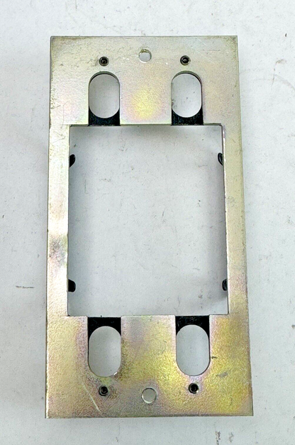 ITE / SIEMENS - FP9555 -TWO POLE FACE MOUNTING PLATE FOR TYPE BQ CIRCUIT BREAKER
