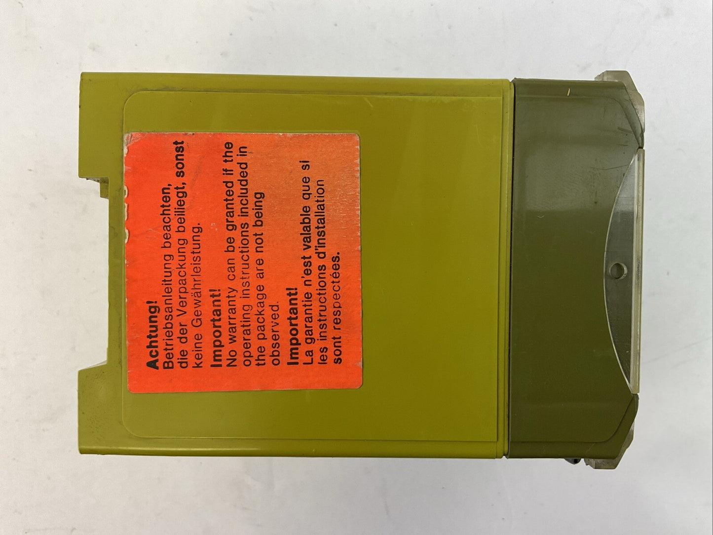 PILZ P4B-2NB SAFETY RELAY TB:10SEC UST: 240VAC 10VA D1D2D3: 250VAC 8A 1100VA
