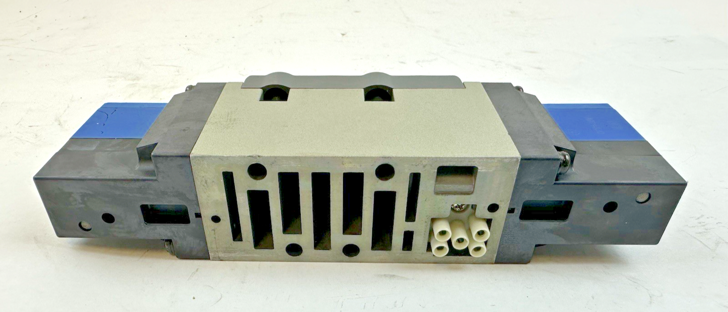 SMC VSS8-6-FJG-D-3EZ-V1 PNEUMATIC SOLENOID VALVE 24VDC 142 PSIG