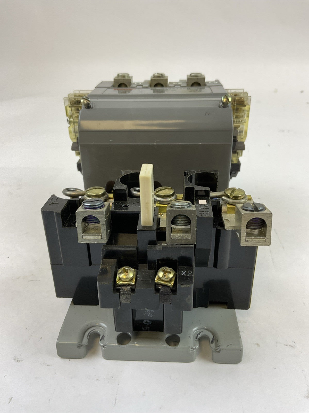 FURNAS STARTER 40GP107452U 600VAC 60A 30HP 3PH 75D73070A COIL 110-120V 48GC31AA3