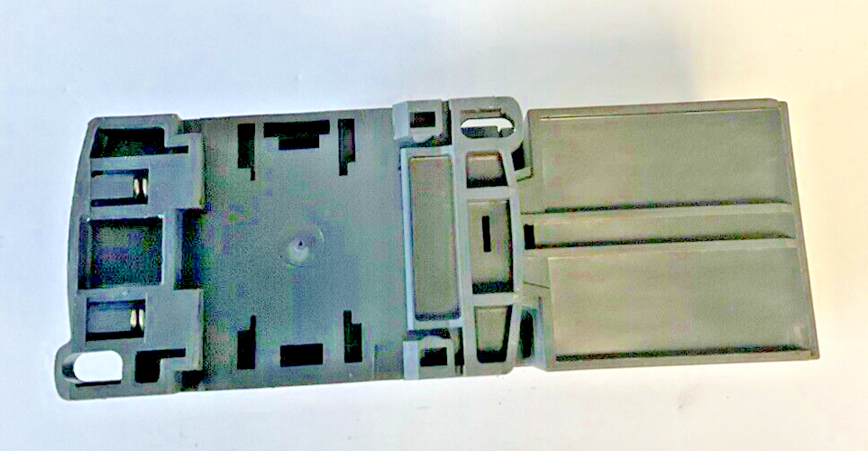 SCHNEIDER ELECTRIC LC1 D09 W/ LRD 10 CONTACTOR OVERLOAD RELAY 25A 690V 50/60HZ