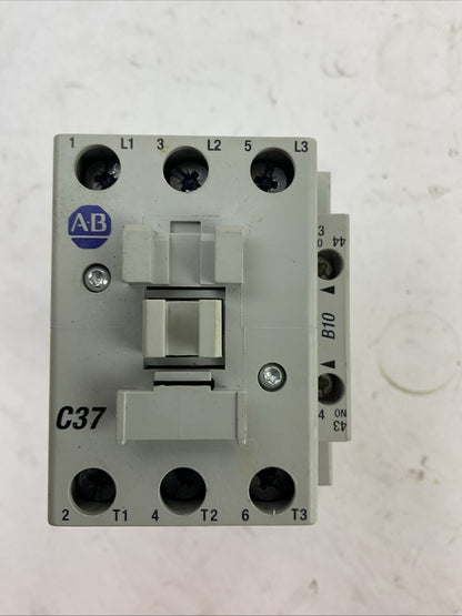 ALLEN BRADLEY 100-C37D*00 SER C CONTACTOR 600VAC 60A 3PH 30HP 24VDC COIL