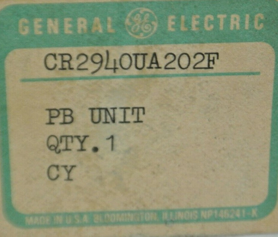 GENERAL ELECTRIC CR2940UA202F H.D. OILTIGHT PUSH BUTTON / WHITE / NEW SURPLUS