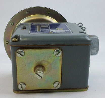 SQUARE D 9012 AMW-1 PRESSURE SWITCH RANGE .25-2.5 PSI DIFFERENTIAL .2-2 PSI