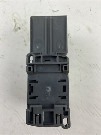SCHNEIDER STARTER LC1 D09 CONTACTOR 25A 600VAC 7.5HP LRD 08 RELAY 2.5-4A