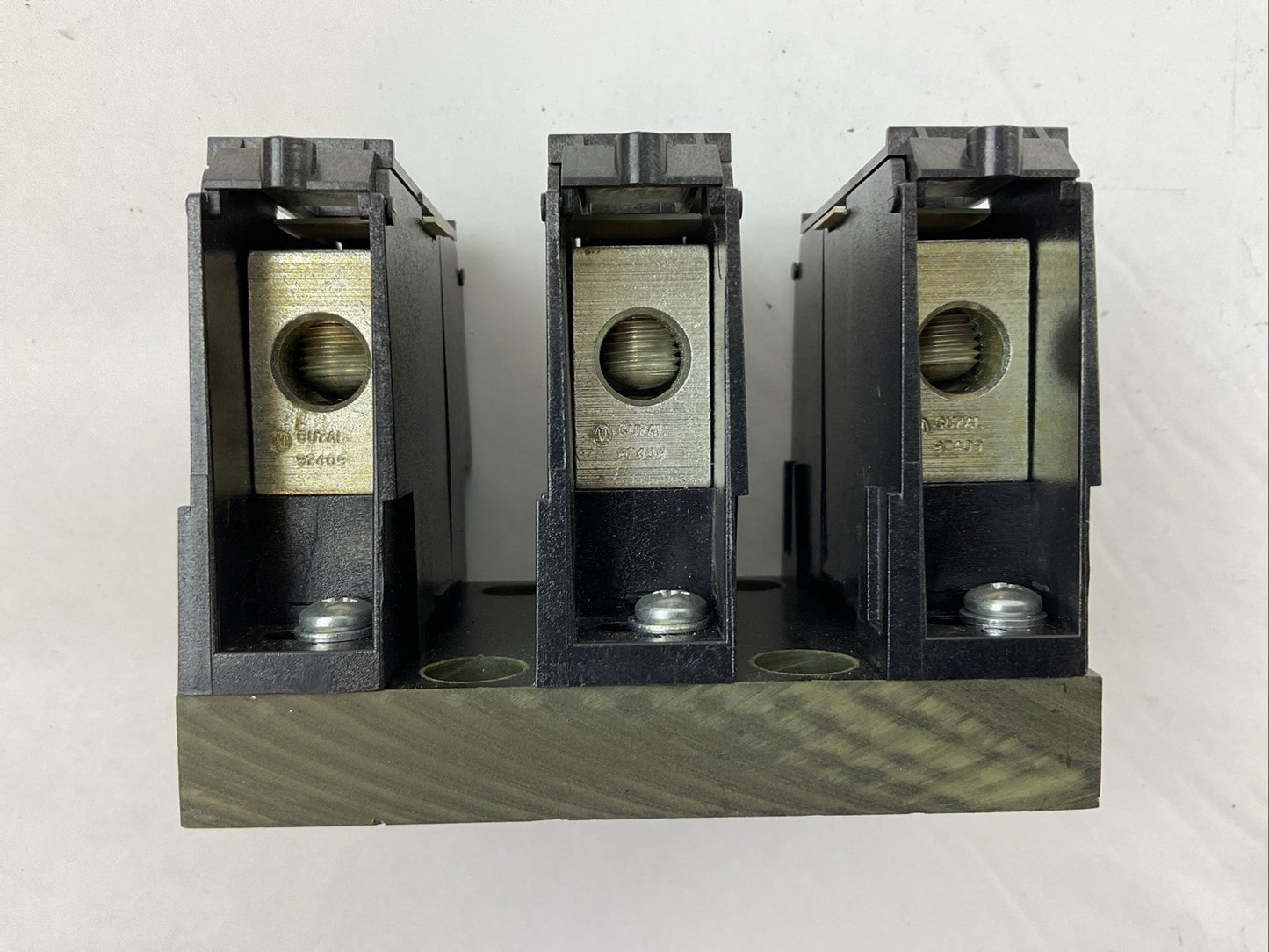 ALLEN BRADLEY 1492-PDL3161 POWER DISTRIBUTION BLOCK SER A 600V 175A