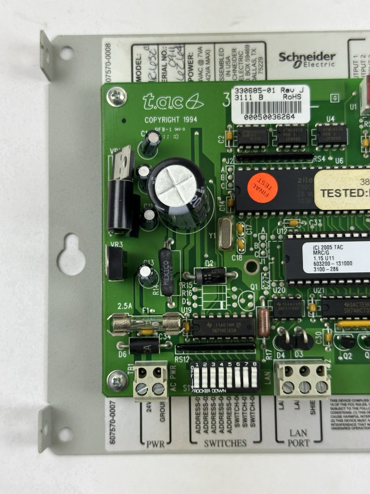 TAC SCHNEIDER ELECTRIC CSI SYSTEM MR632C MICRO REGULATOR CONTROL BOARD 330685-01