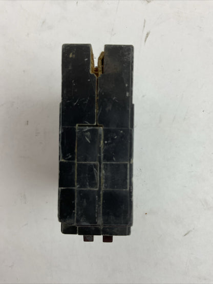 SQUARE D HOMT1515 MINITURE CIRCUIT BREAKER 15/15AMP 120/240VAC (LOT OF 4)