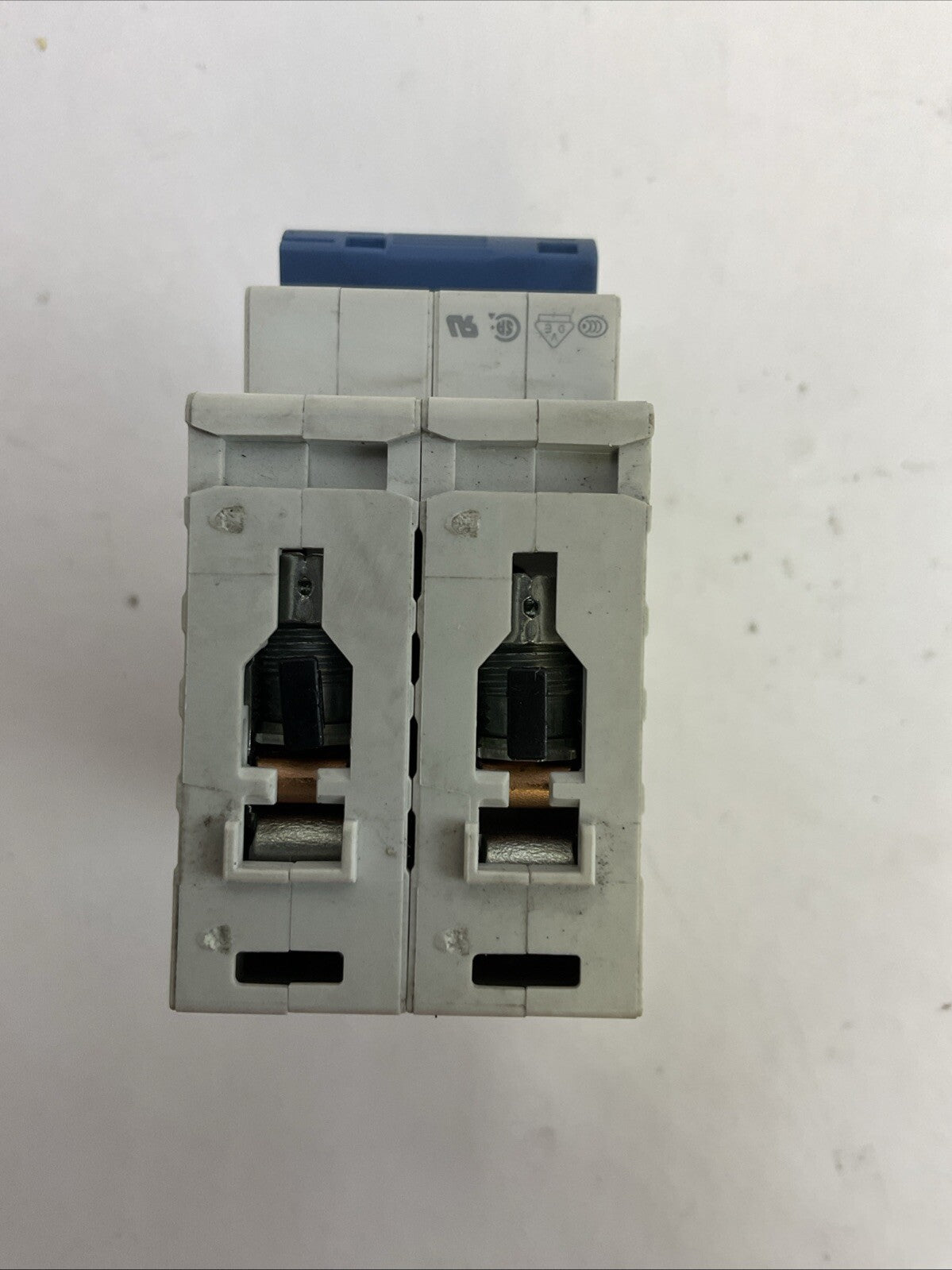 ALLEN BRADLEY 1492-SPM2D150 SER D CIRCUIT BREAKER 15AMP