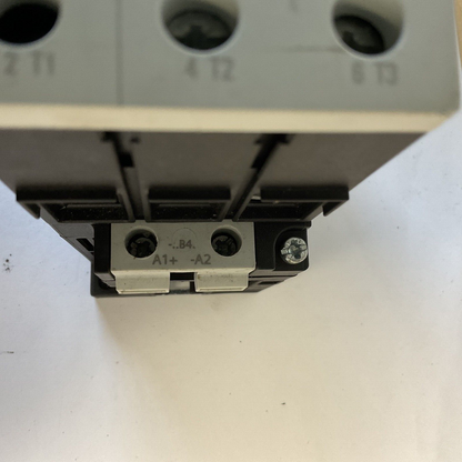 SIEMENS 3RT1034-1BB40 CONTACTOR 50/60HZ 45A 600VAC
