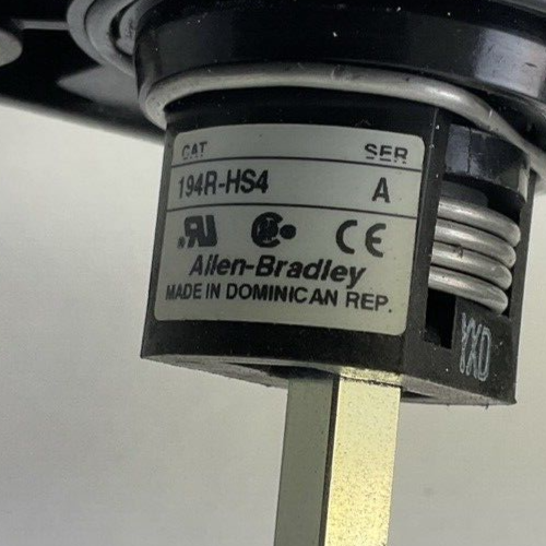 ALLEN BRADLEY 194R-NJ030P3 DISCONNECT SWITCH SER B 194R-HS4 SER A LPJ-6SP