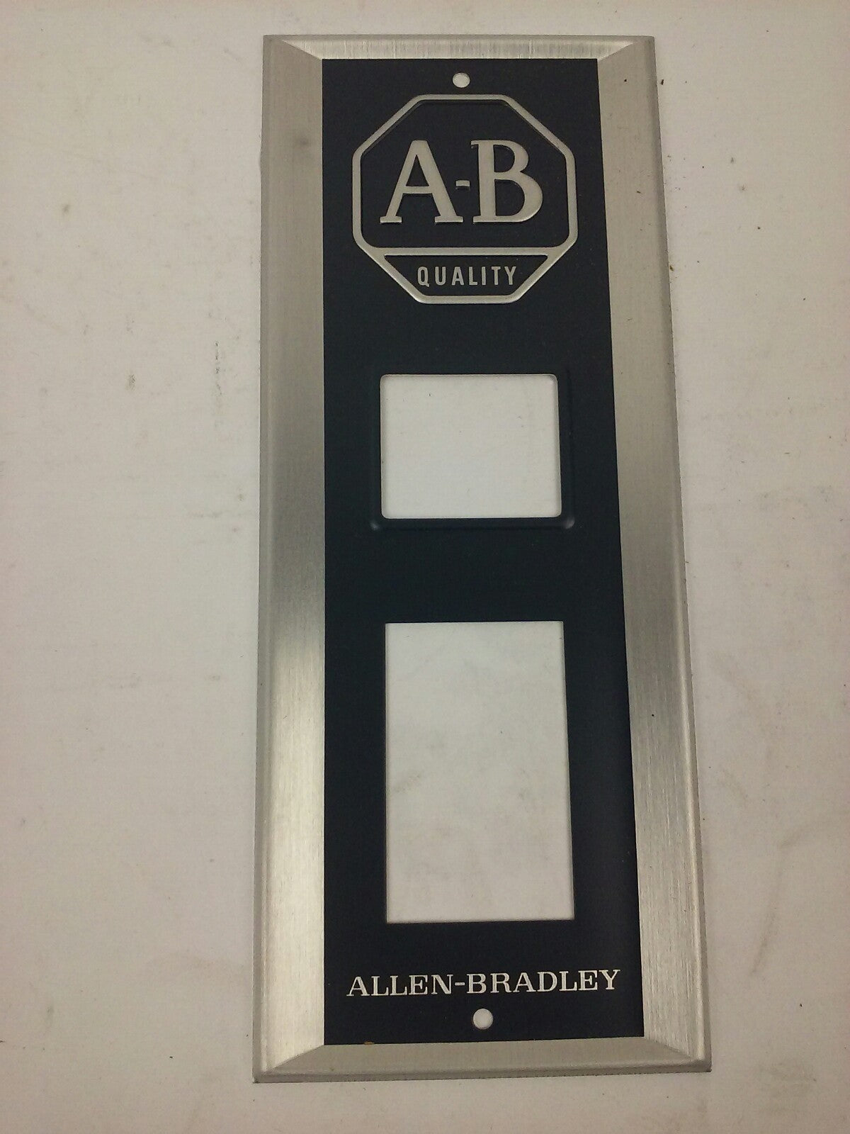 ALLEN BRADLEY 599-PL02B SER. A, PILOT LIGHT W/ RED LENS, SIZES 0-1-2, 480V- 60HZ