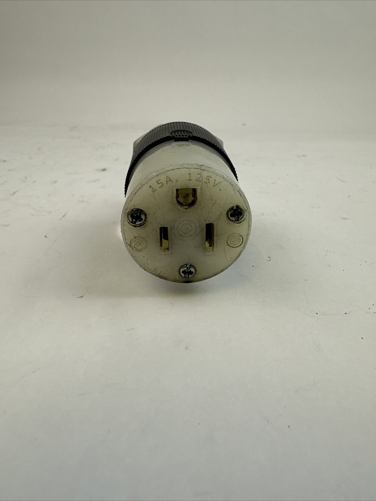 HUBBELL HBL5269C INSULGRIP RECEPTACLE CONNECTOR 125V 15A