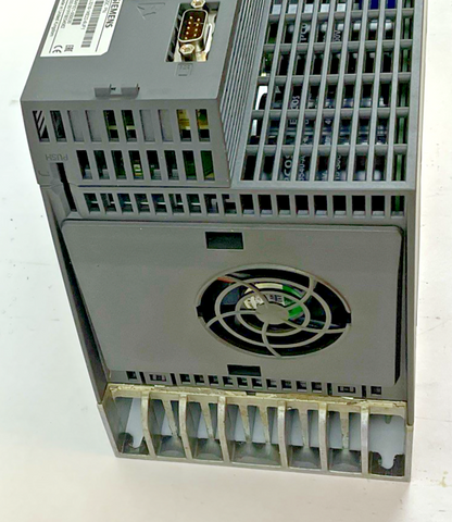 SIEMENS 6SL3210-1KE22-6UF1 FREQUENCY CONVERTER 15HP VER.B02 33.3A G120C PN 480V